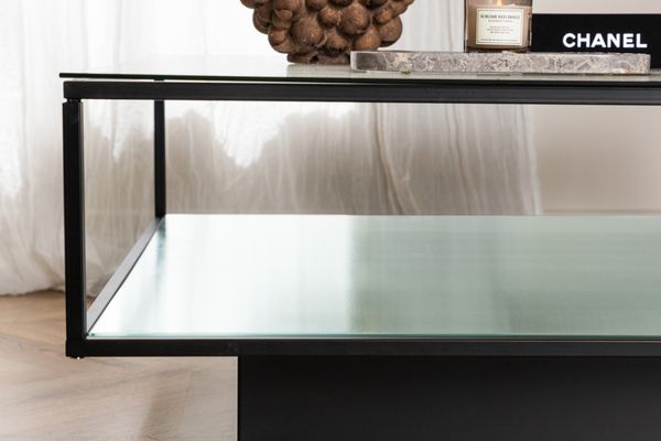 Vanda Sofa bord 90 x 90 Svart