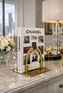 Hovedbilde Bokstøtte gull